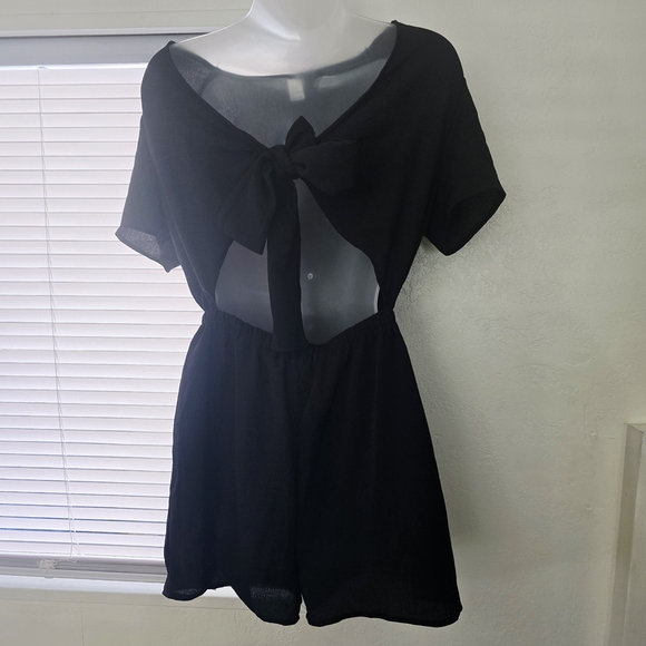 SWEATY ROCKS Black Romper - Picture 2 of 7